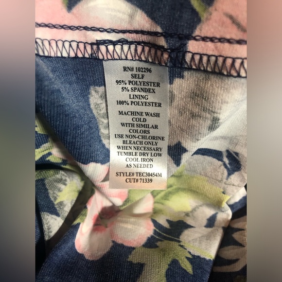 Connected Apparel Sleeveless Floral Print Dress NWT - Picture 6 of 9